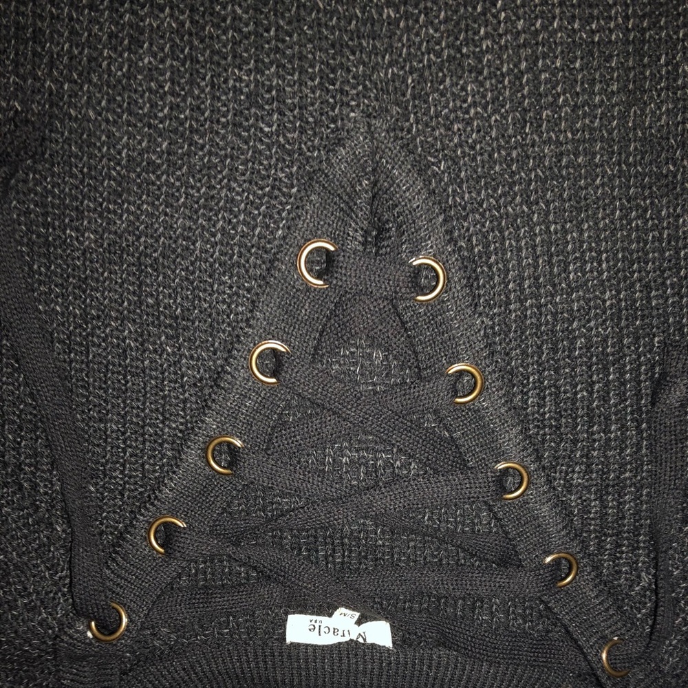Sweater - Picture 2 of 4